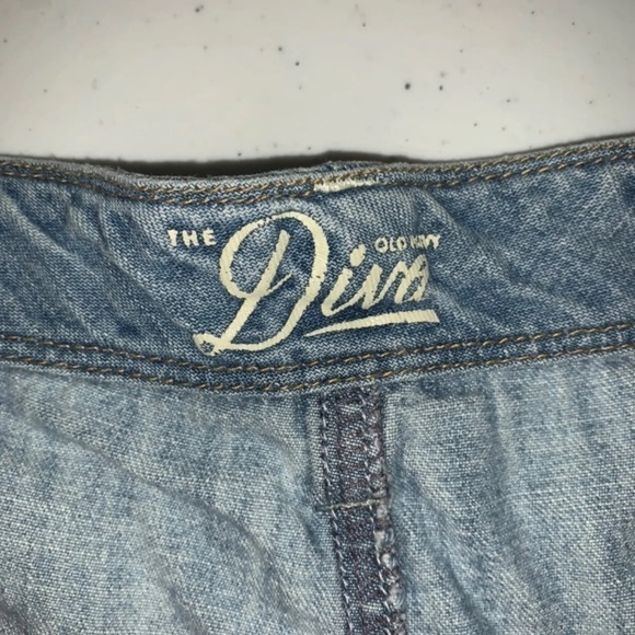 Old navy diva denim shorts light wash size 8 - Picture 4 of 5